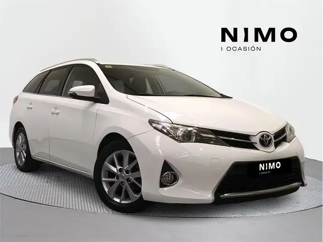 Toyota Auris Touring Sports 90D Active