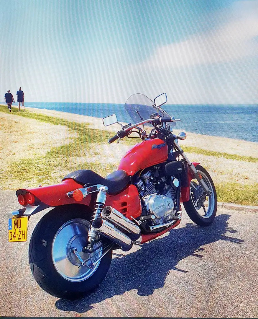 Honda VF 750 Supermagna Roşu - 1