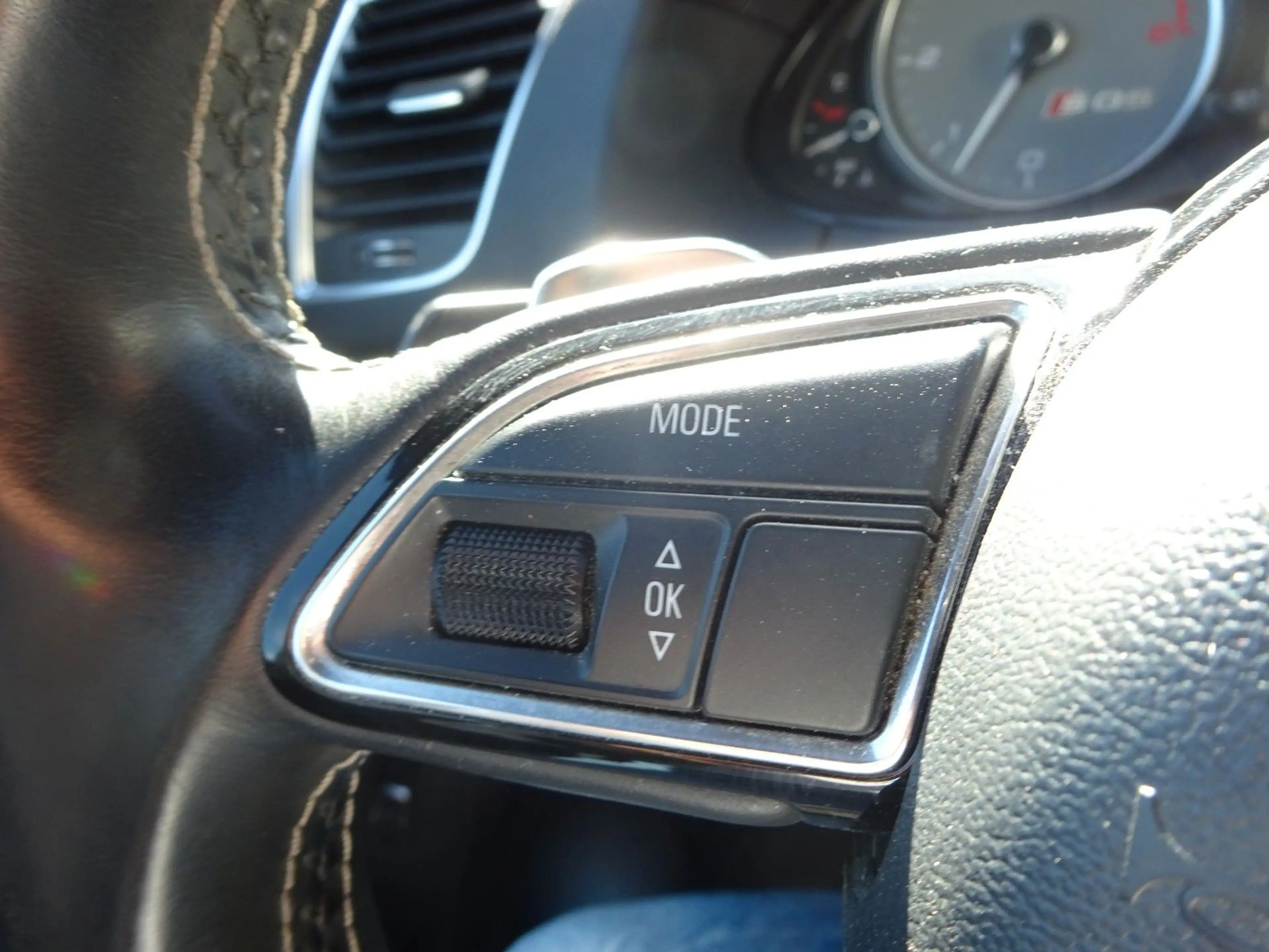 Audi SQ5 3.0 TDI quattro/EURO 6/NAVI — photo 9