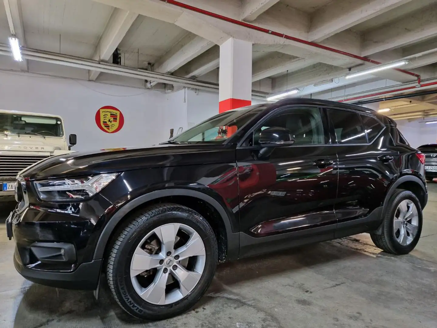 Volvo XC40 D4 AWD GEARTRONIC CV.190 +PELLE+18'+LED Nero - 1