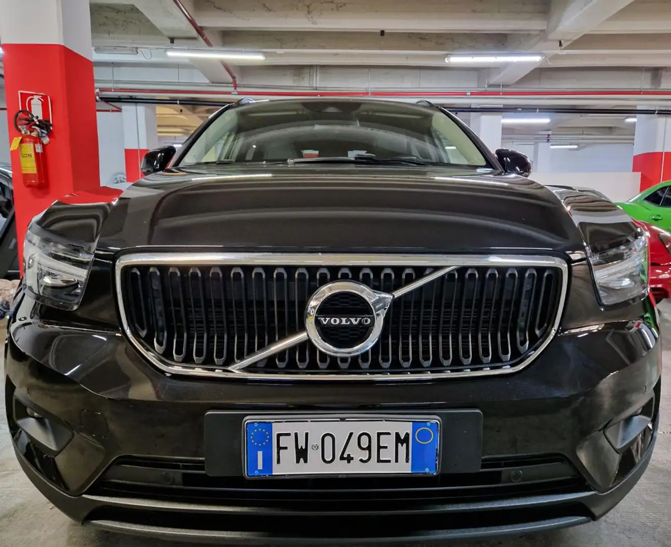 Volvo XC40 D4 AWD GEARTRONIC CV.190 +PELLE+18'+LED Nero - 2