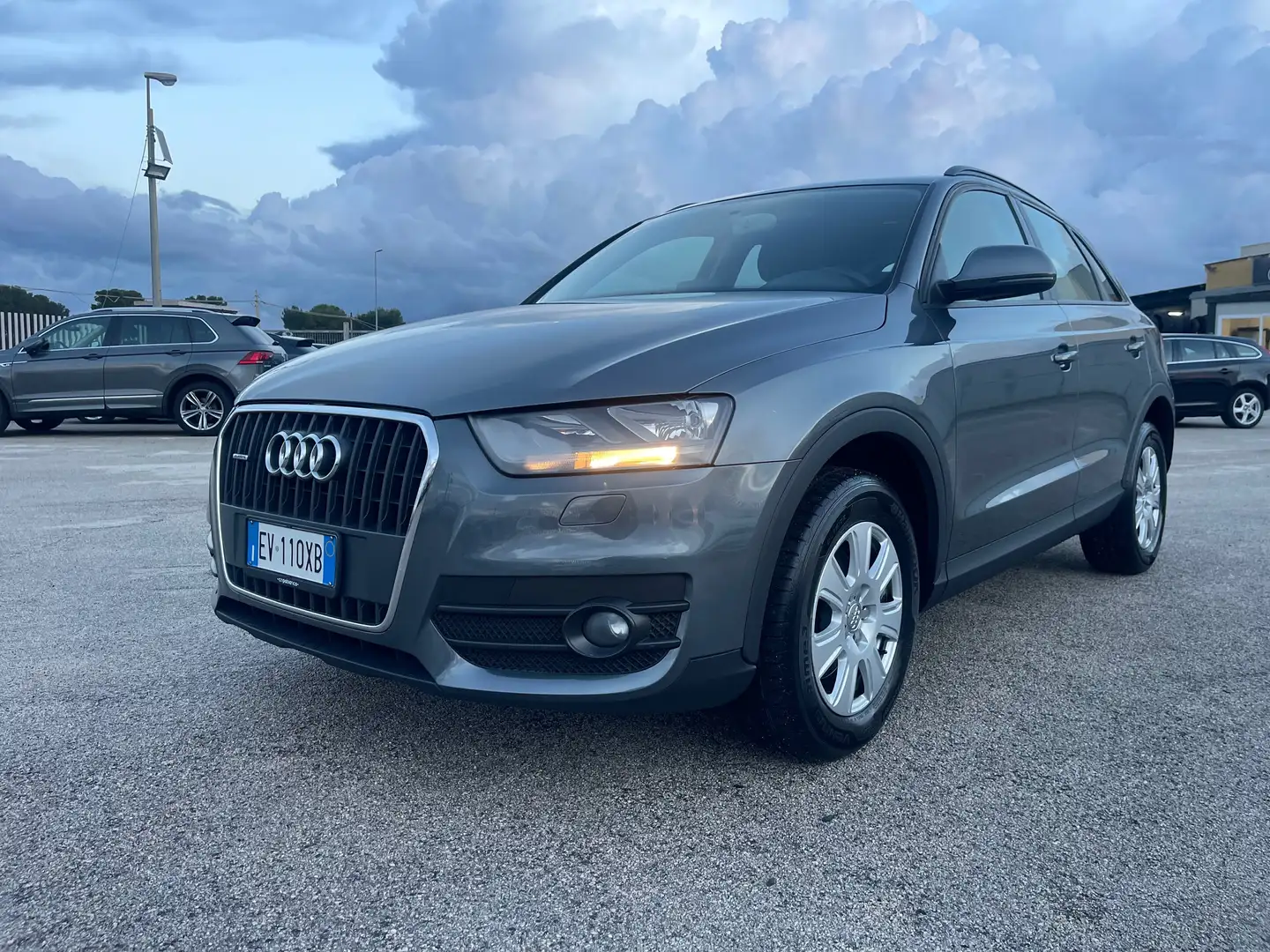 Audi Q3 Q3 2.0 tdi Business quattro 140cv Grey - 1