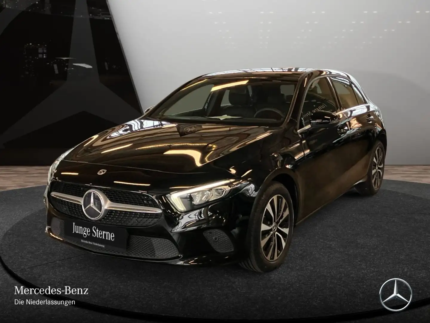 Mercedes-Benz A 250 e STYLE+LED+BURMESTER+8G Schwarz - 2
