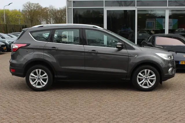Ford Kuga view 5