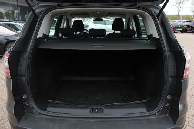 Ford Kuga view 15
