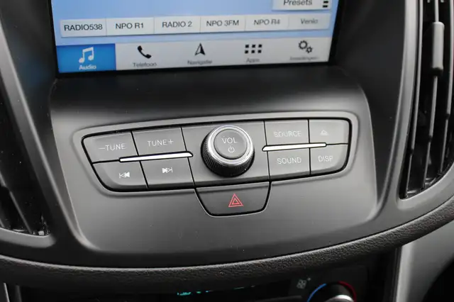 Ford Kuga view 25