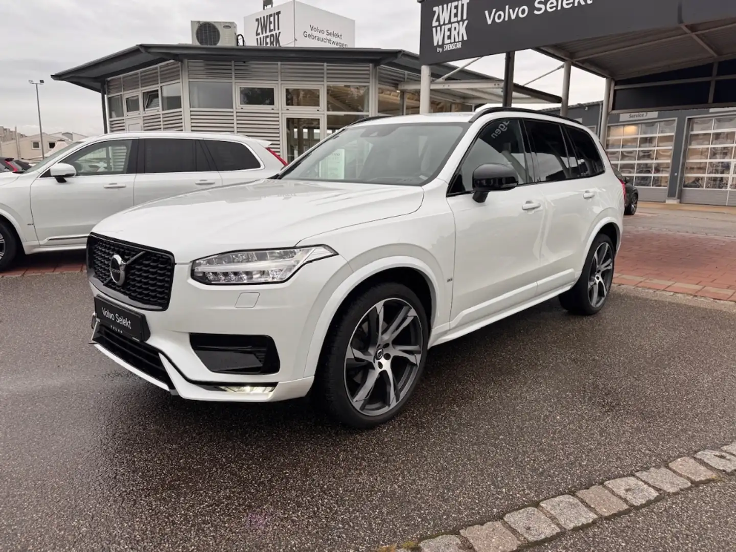 Volvo XC90 R Design AWD B5 Diesel EU6d HUD AD StandHZG AHK Na Weiß - 2
