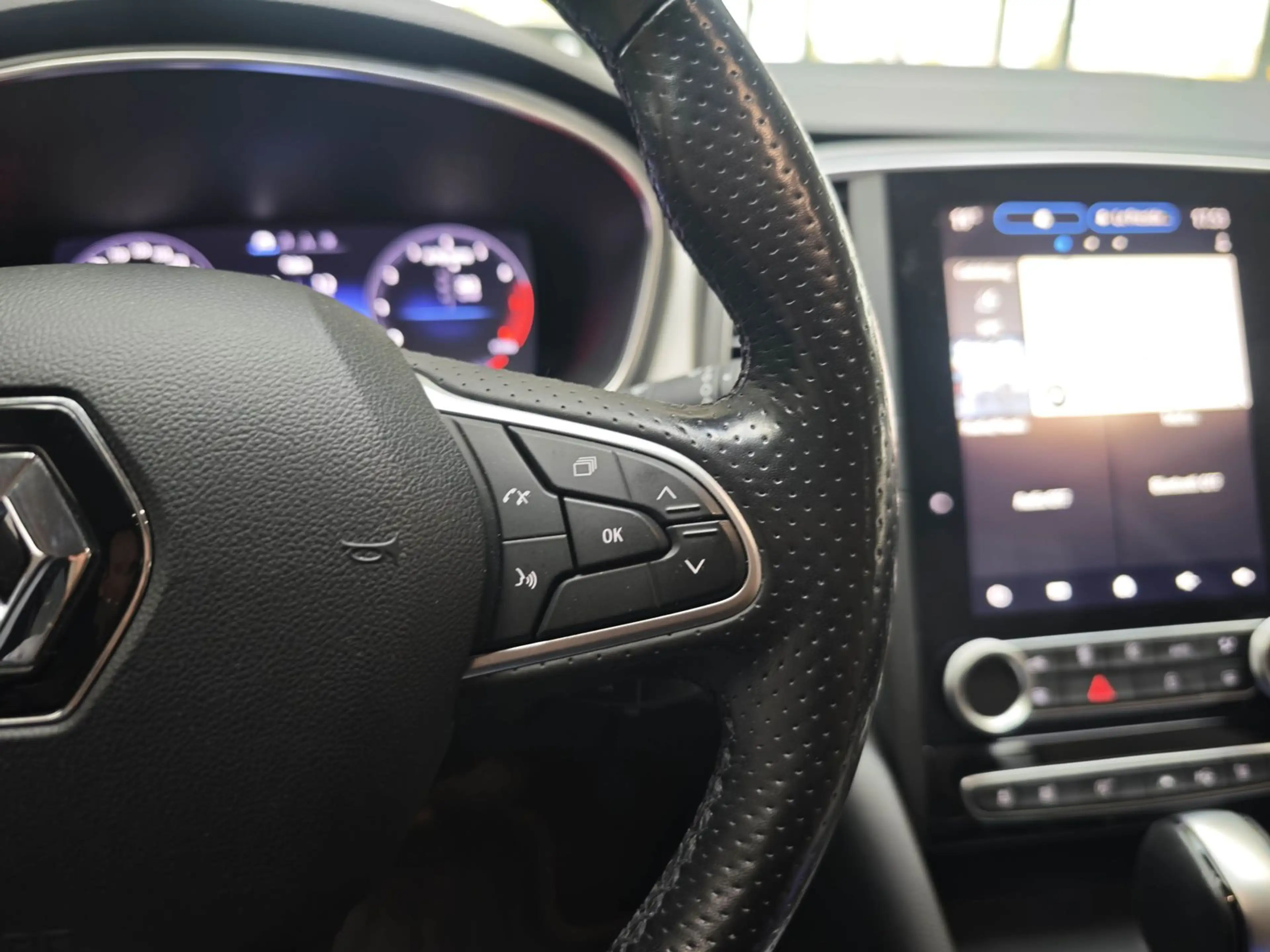 Renault Talisman Initiale Paris — photo 13