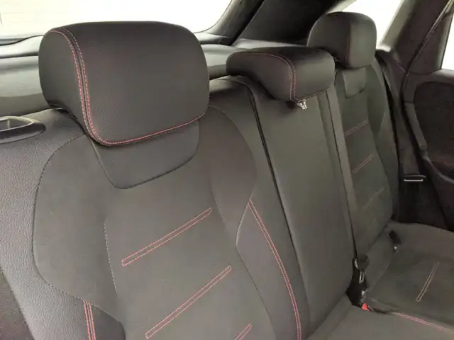 Mercedes-Benz B-Class view 8