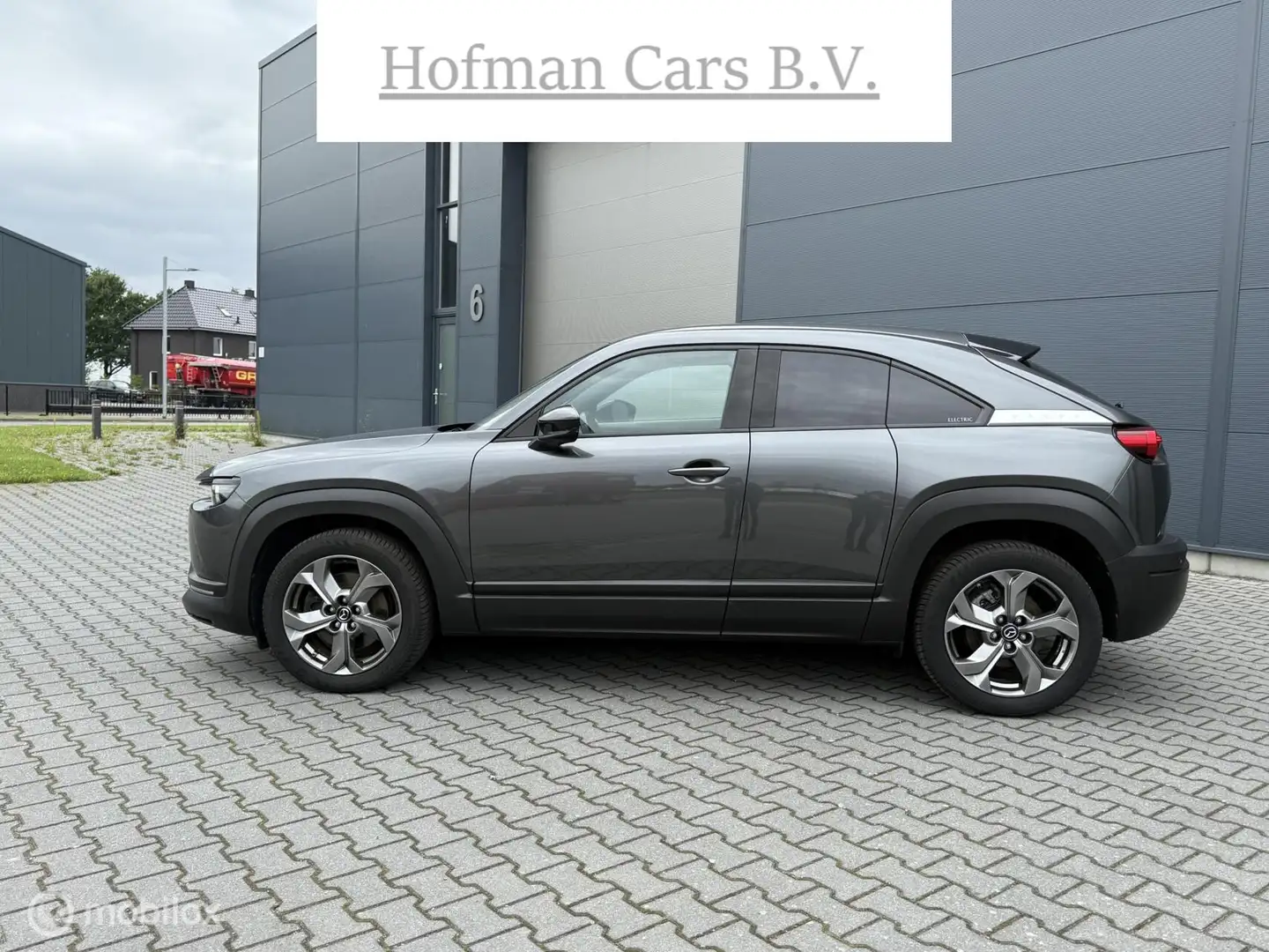 Mazda MX-30 e-SkyActiv 145 Luxury 36 kWh HUD NAVI Incl. BTW Grijs - 2