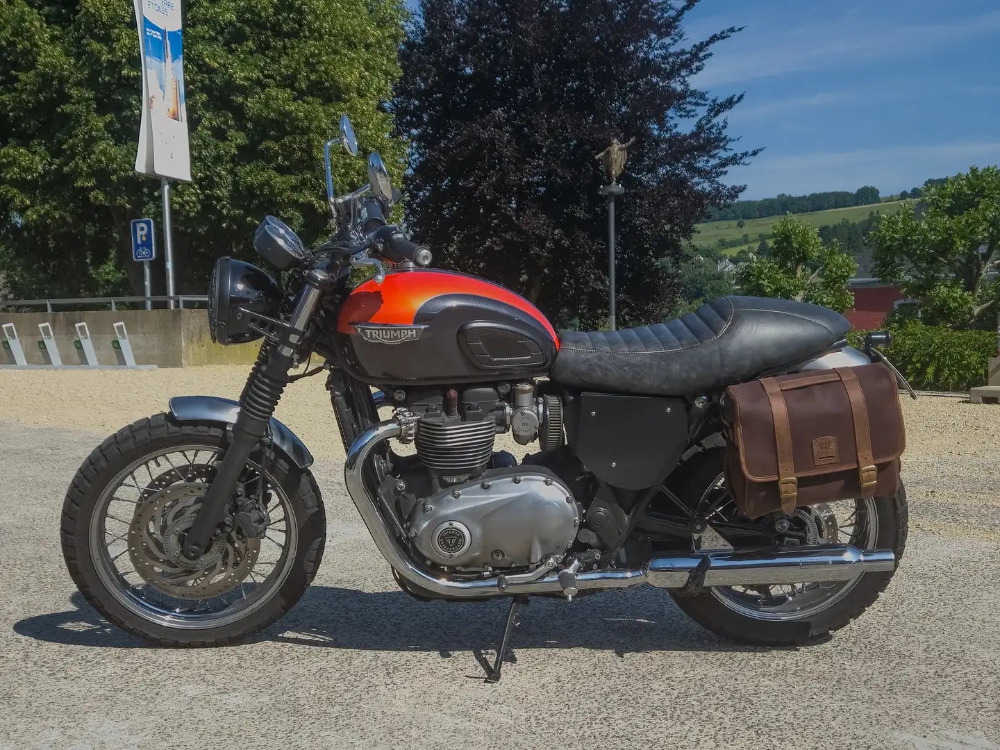 Triumph Bonneville T120 Orange - 1
