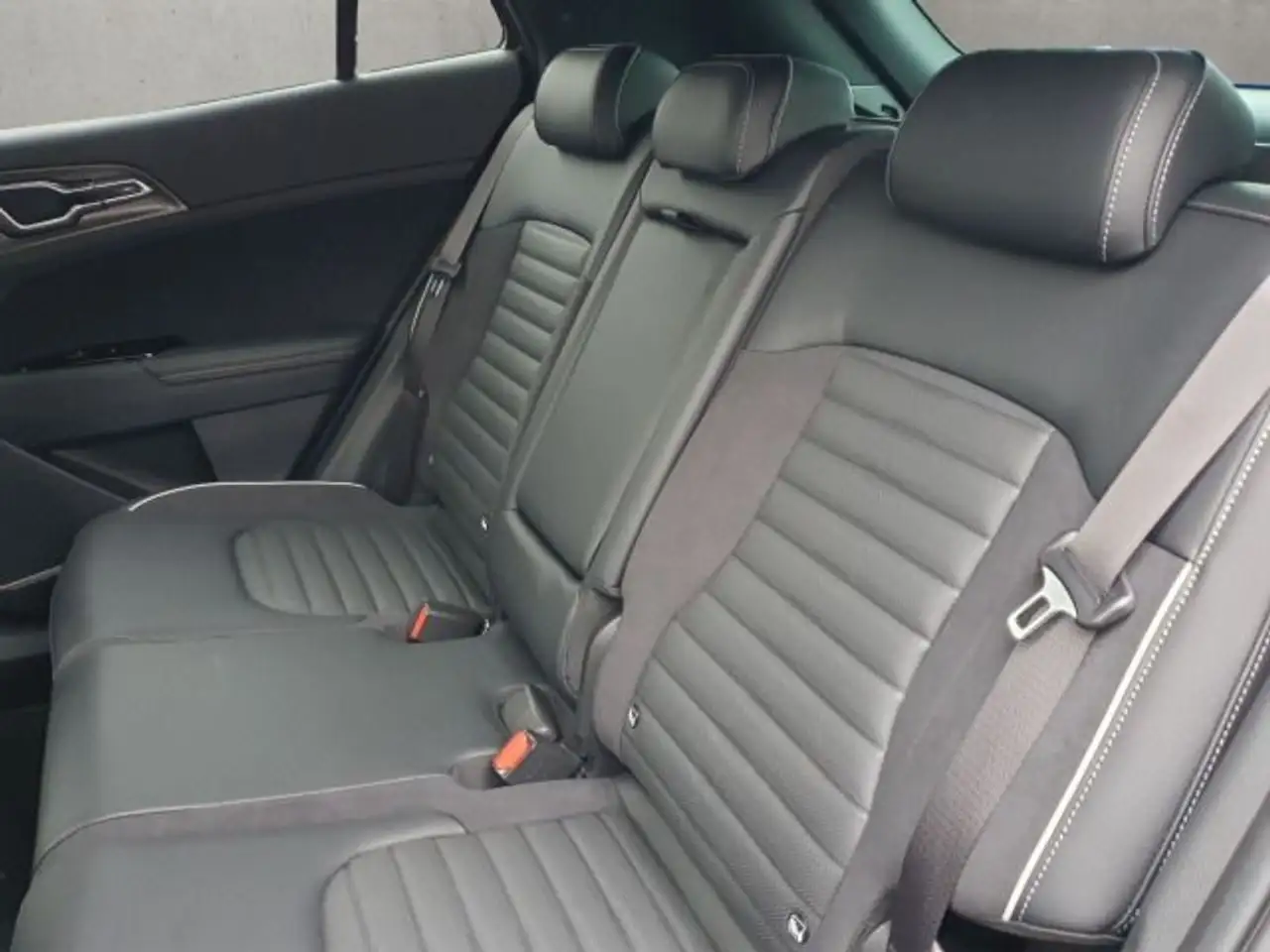 Kia Sportage SPORTAGE 1.6D 48V AWD DCT GTL Hybrid-Diesel 13