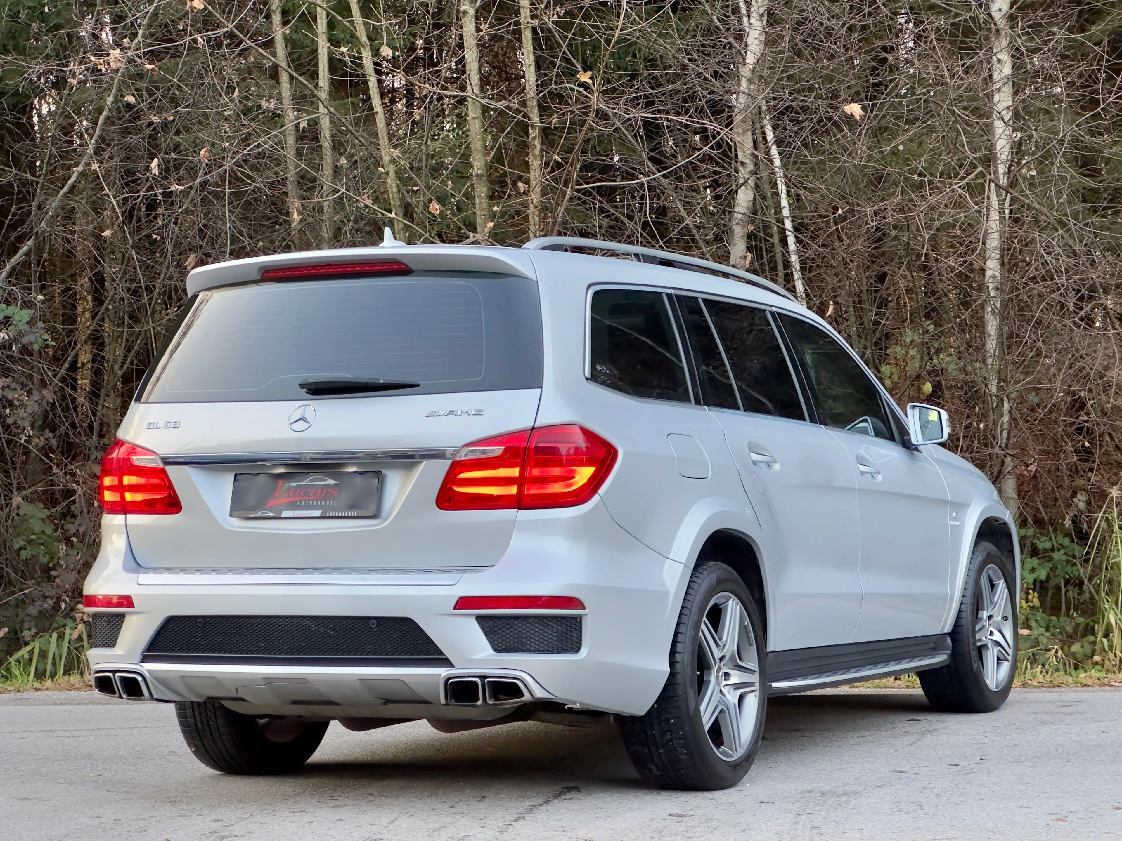 Mercedes-Benz GL 63 AMG GL 63 AMG 4Matic Aut 7SITZ*PANO*AHK*VOll* — photo 2