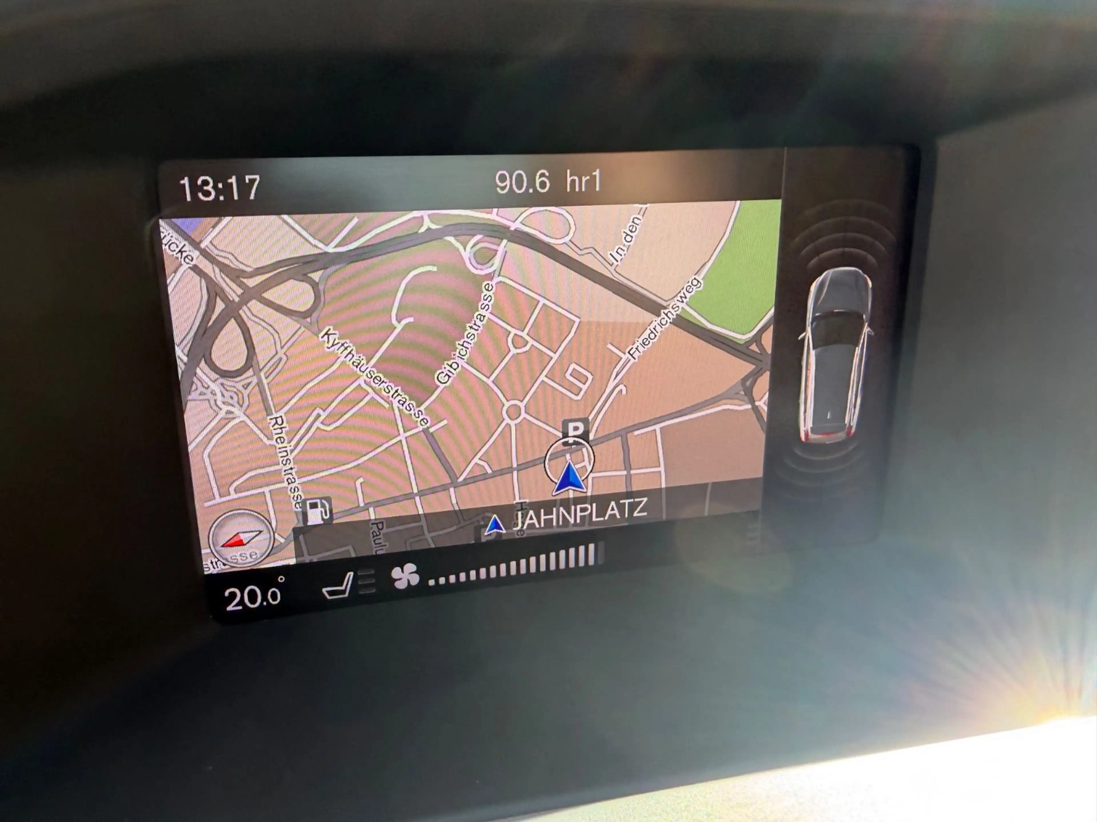 Volvo V60 Kombi Summum Navi leder Kamera ACC — photo 14
