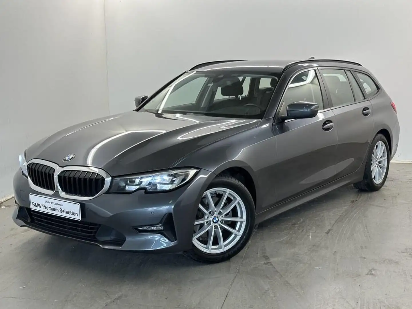 BMW 320 320d Touring xdrive Business Advantage auto Grigio - 1