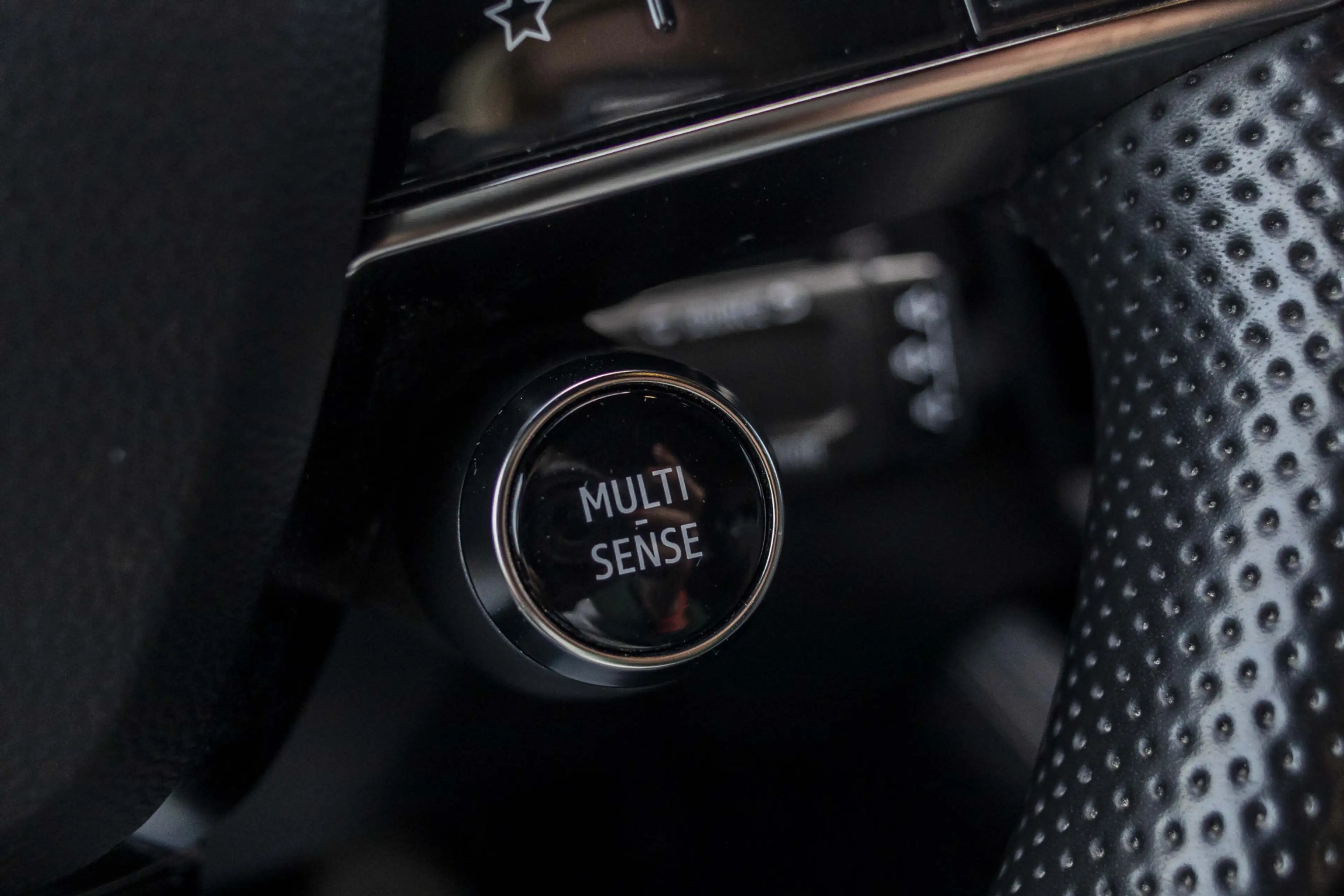 Renault Espace E-Tech full hybrid 200 techno 7p. | Trekhaak | Cam — photo 33