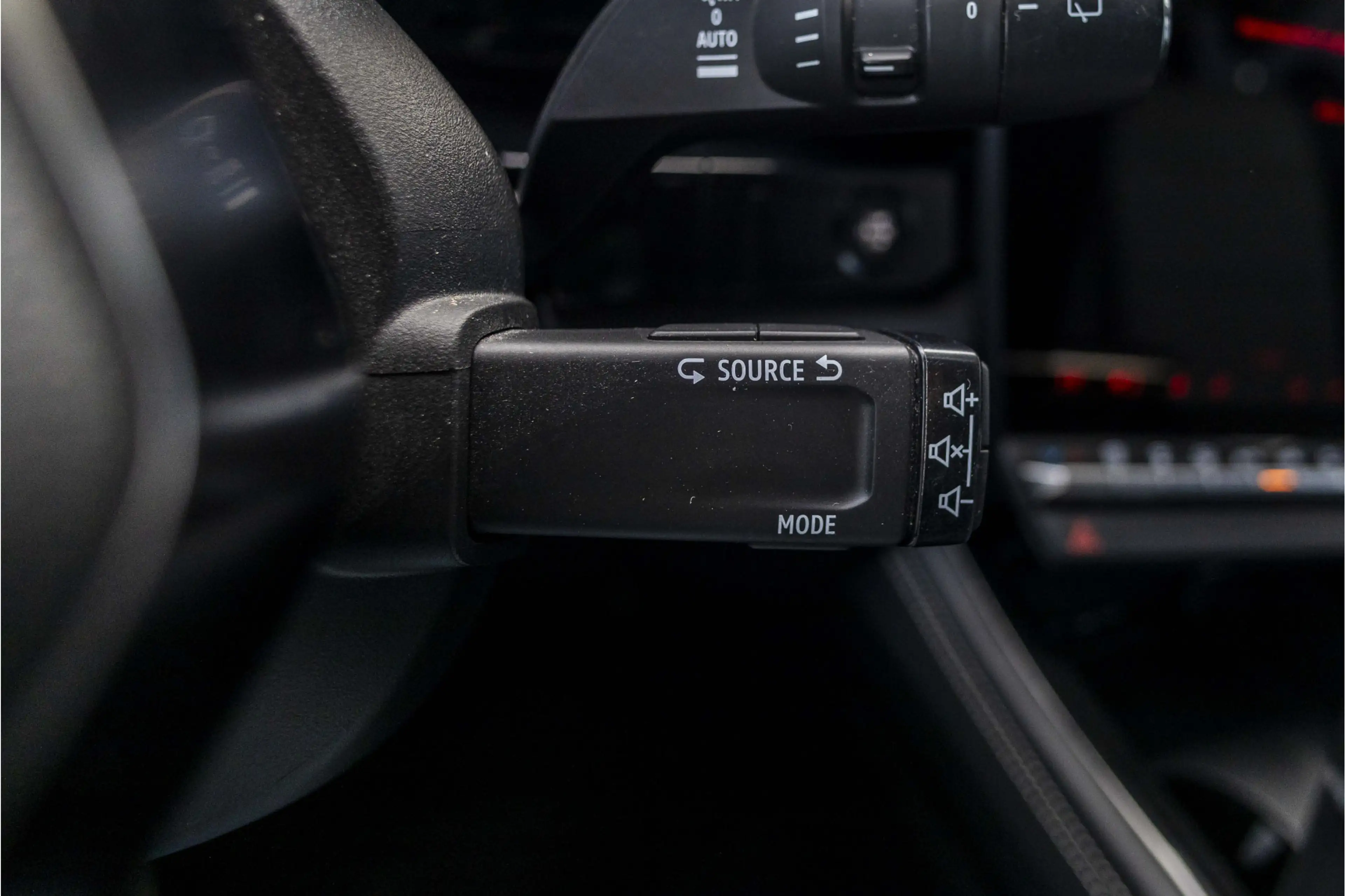 Renault Espace E-Tech full hybrid 200 techno 7p. | Trekhaak | Cam — photo 36