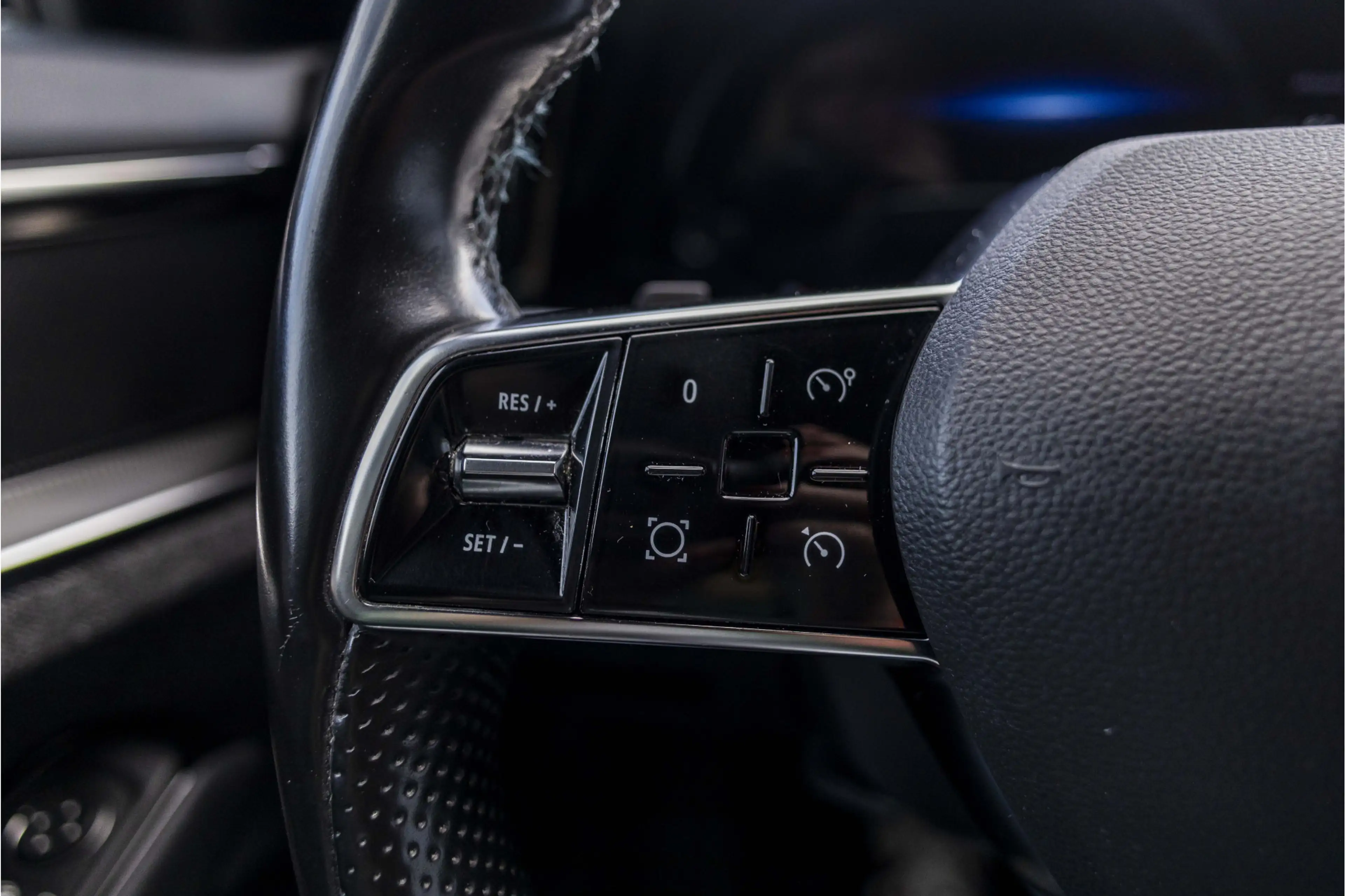 Renault Espace E-Tech full hybrid 200 techno 7p. | Trekhaak | Cam — photo 31