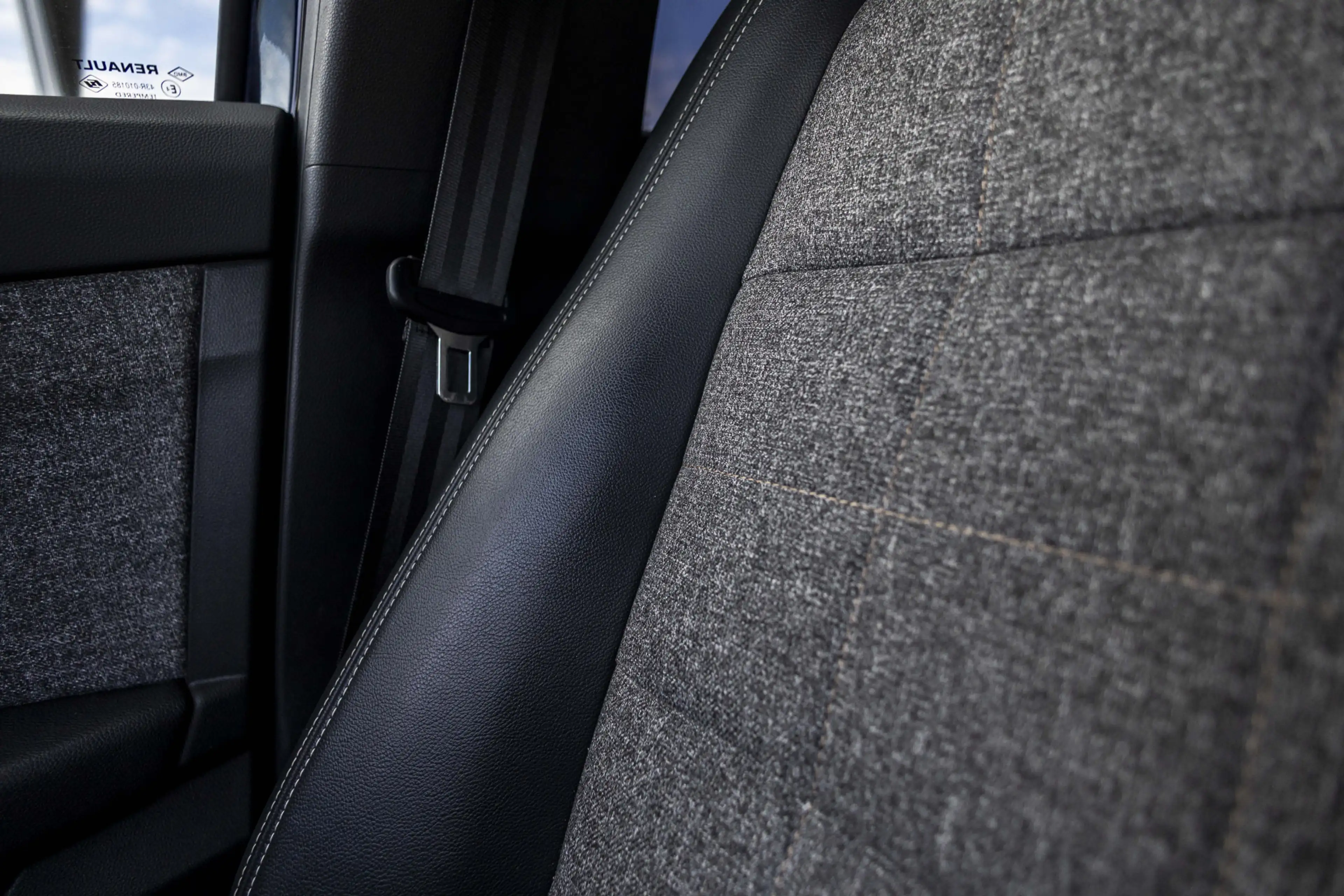 Renault Espace E-Tech full hybrid 200 techno 7p. | Trekhaak | Cam — photo 12