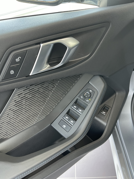 BMW 120 iA MHEV *** GARANTIE + PACK M + LED + GPS PRO + CUIR *** — photo 15