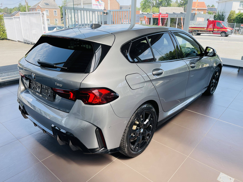 BMW 120 iA MHEV *** GARANTIE + PACK M + LED + GPS PRO + CUIR *** — photo 6