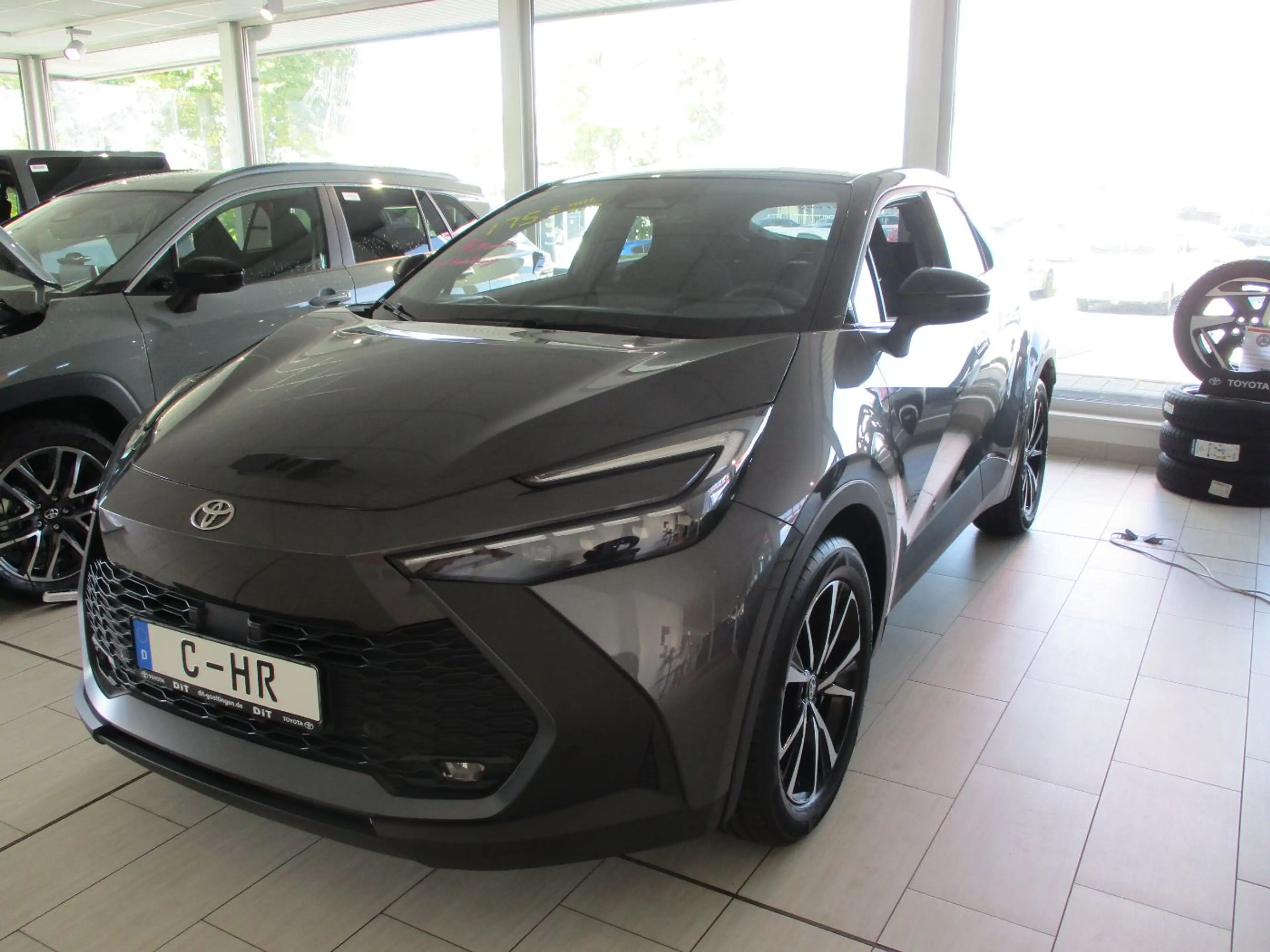 Toyota C-HR 2.0 Plug-in Hybrid Team D LED, Kamera, Navi