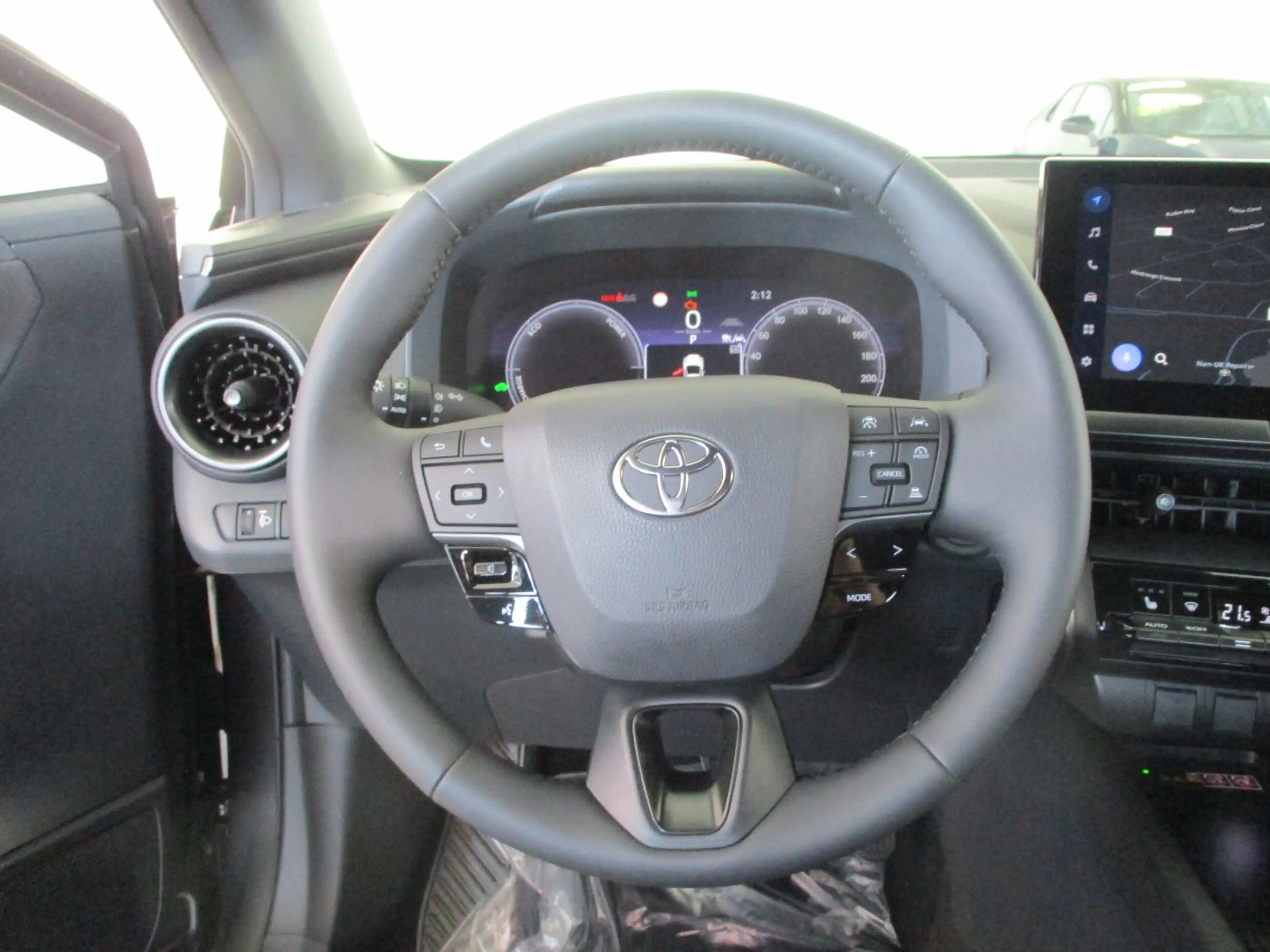 Toyota C-HR 2.0 Plug-in Hybrid Team D LED, Kamera, Navi — photo 9