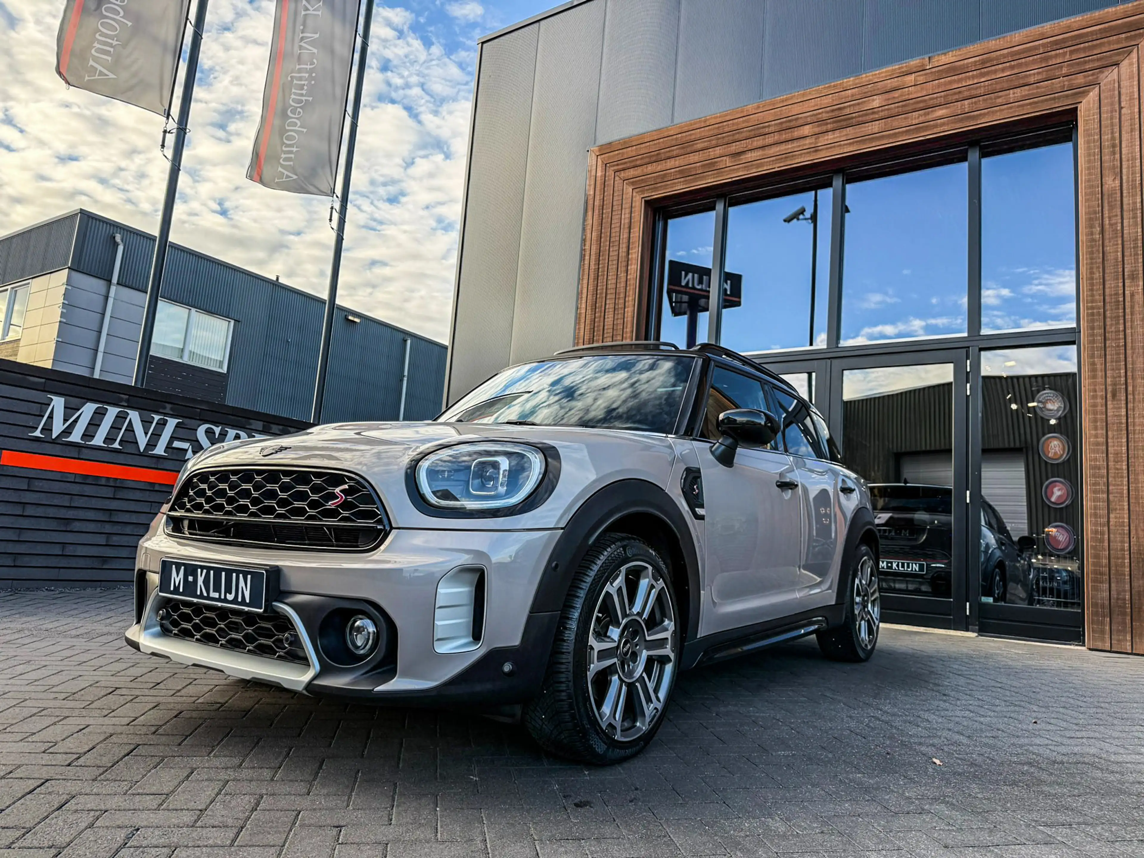 MINI Cooper S Countryman 2.0 ALL4 MINI Yours F1 aut Rooftopgrey/Pano/Memory — photo 5
