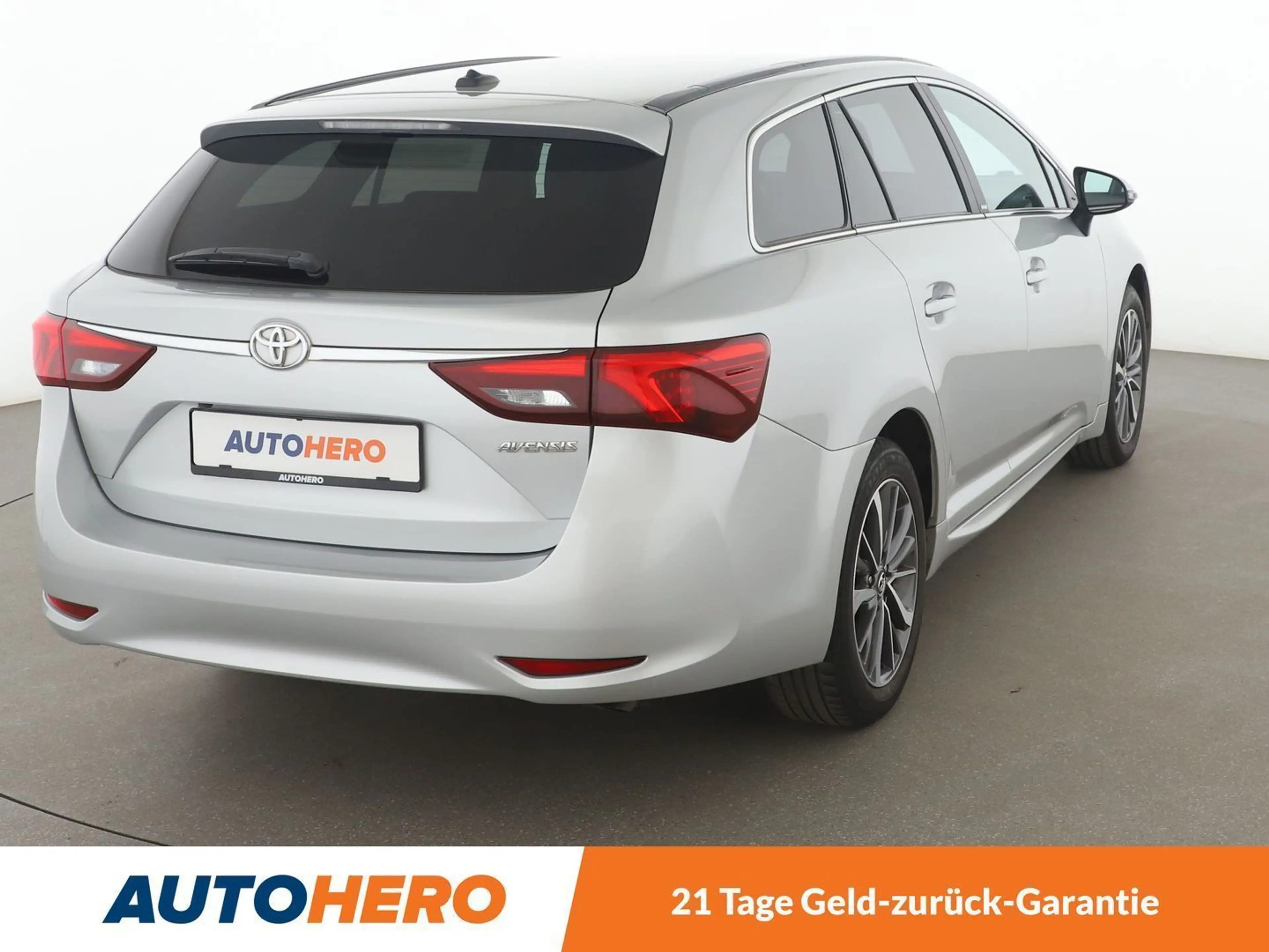 Toyota Avensis 1.8 Edition-S*NAVI*LED*TEMPO*CAM*SHZ*KLIMA* — photo 6