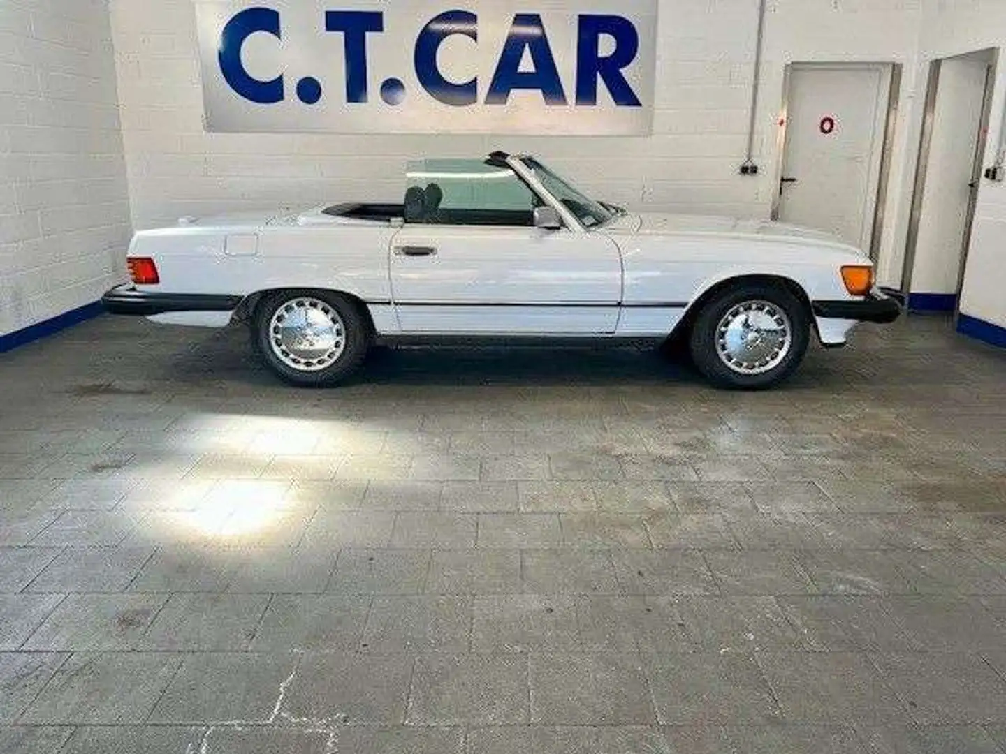 Mercedes-Benz SL 560 R107- top Zustand - 2 HAND Blanc - 2