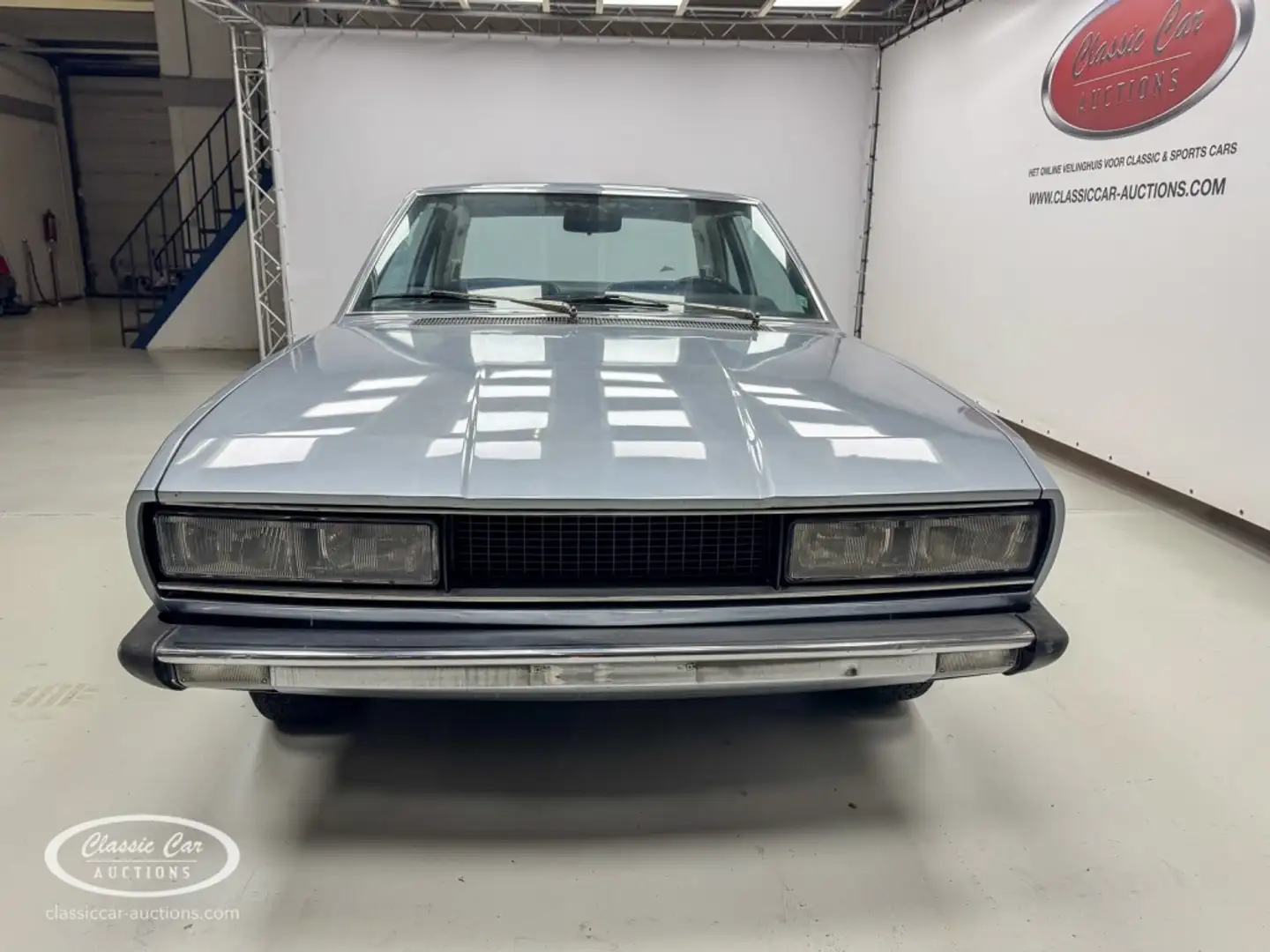 Fiat 130 Coupe  - ONLINE AUCTION Gris - 2