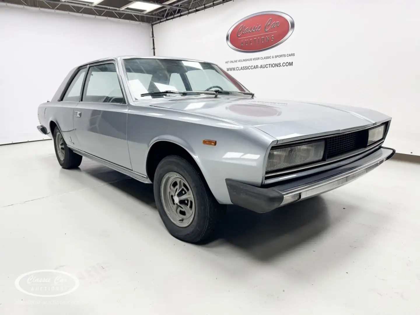 Fiat 130 Coupe  - ONLINE AUCTION Gris - 1