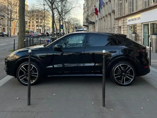Porsche Cayenne view 5