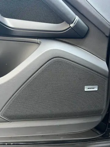 Porsche Cayenne view 12