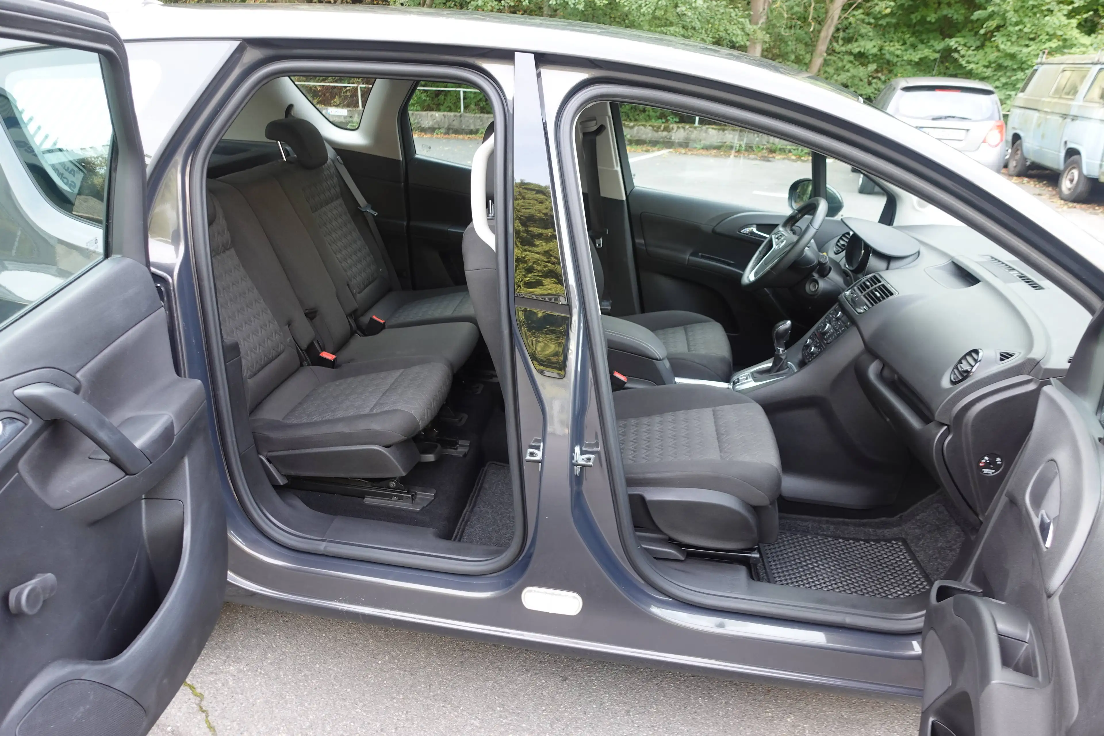 Opel Meriva Active Automatik Klimaautomatik 49tKm !! — photo 9