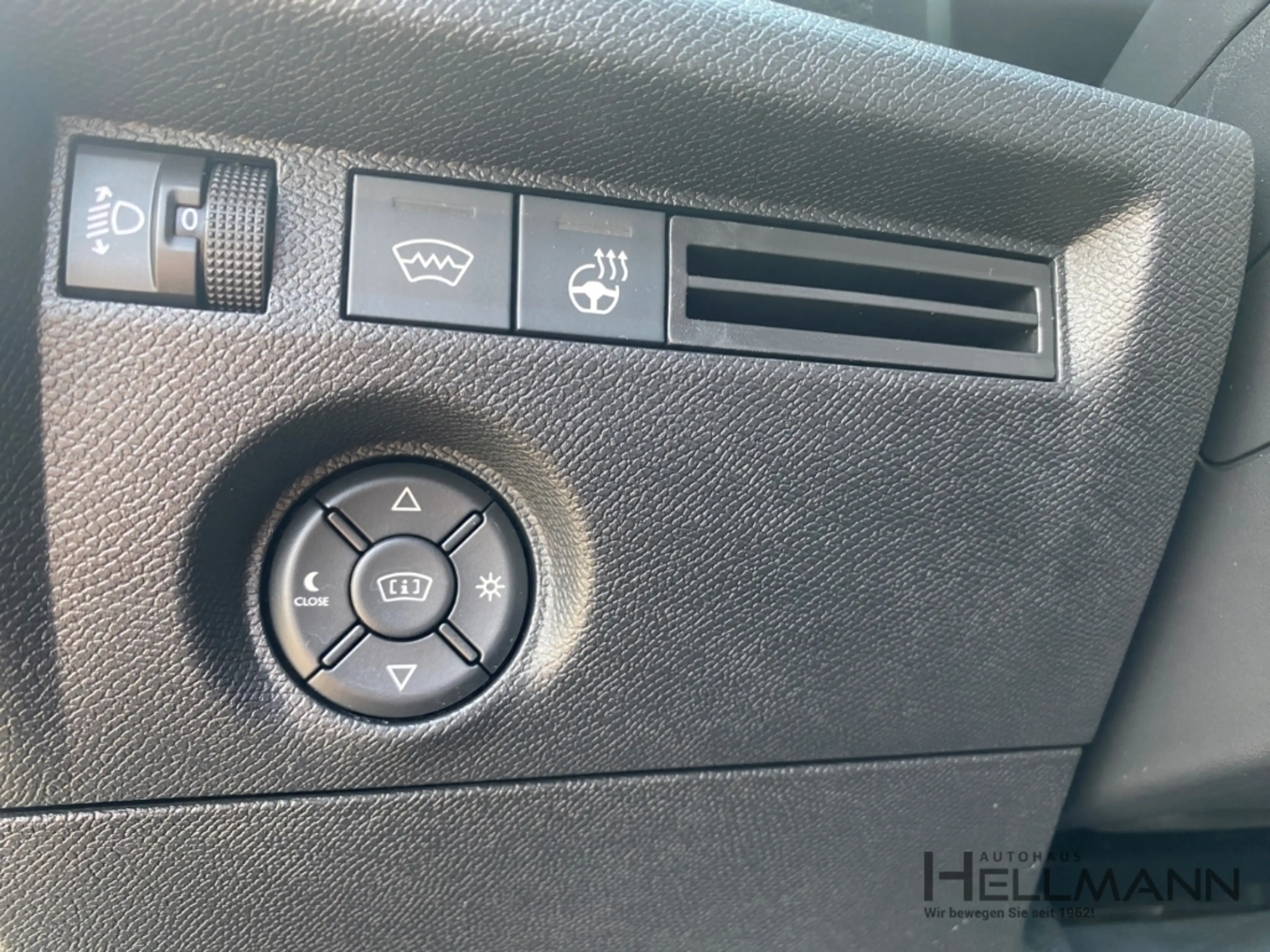 Citroen C4 Max PT 130 EAT8 S&S *Navi*Sitzheizung*Kamera* — photo 12
