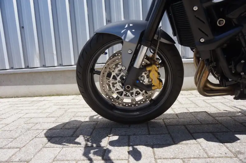 Triumph Street Triple - foto 5