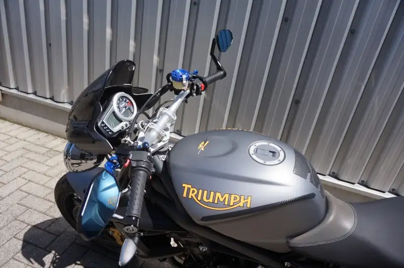Triumph Street Triple - foto 8