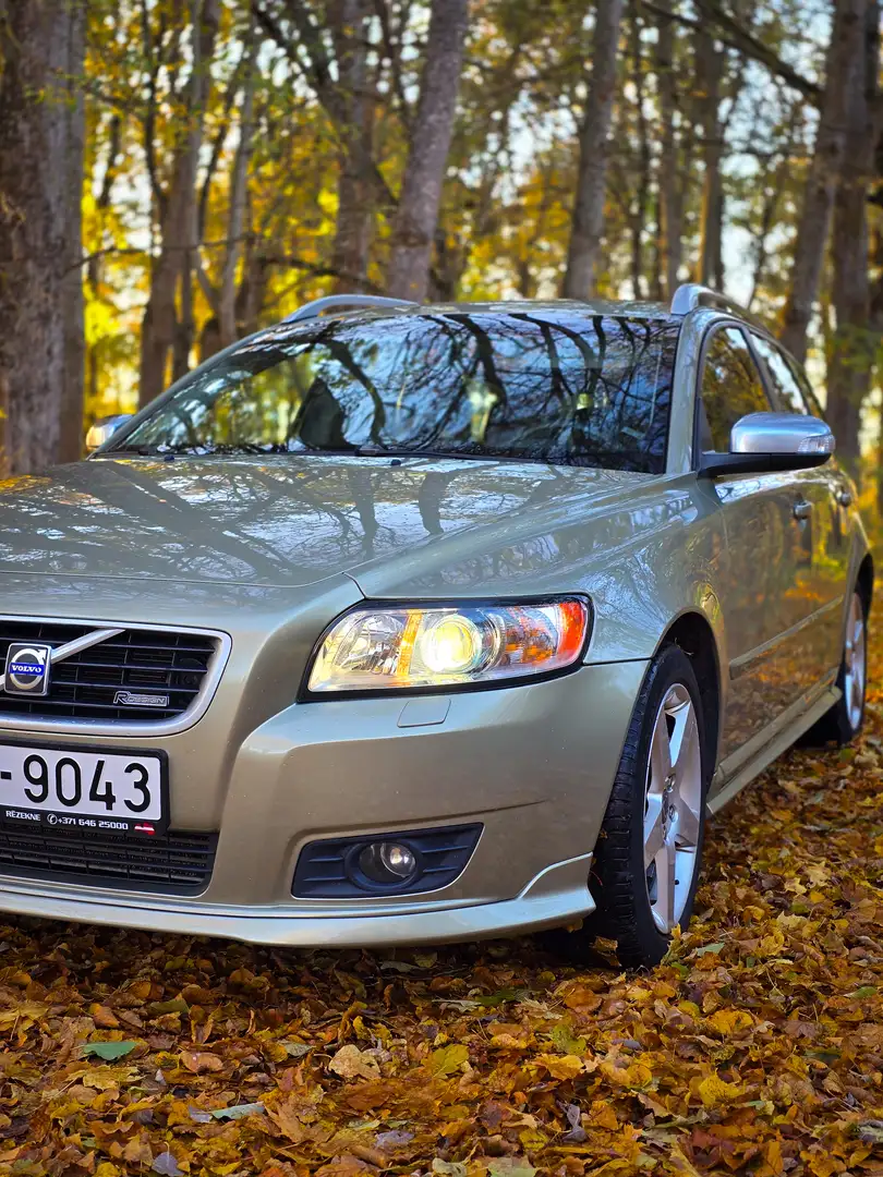 Volvo V50 D5 R-Design new TUV - 1