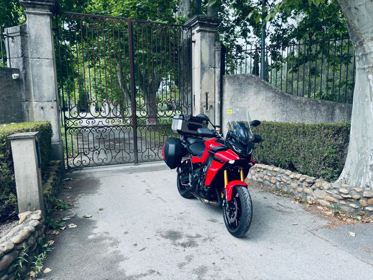 Yamaha Tracer 9 GT Roşu - 1