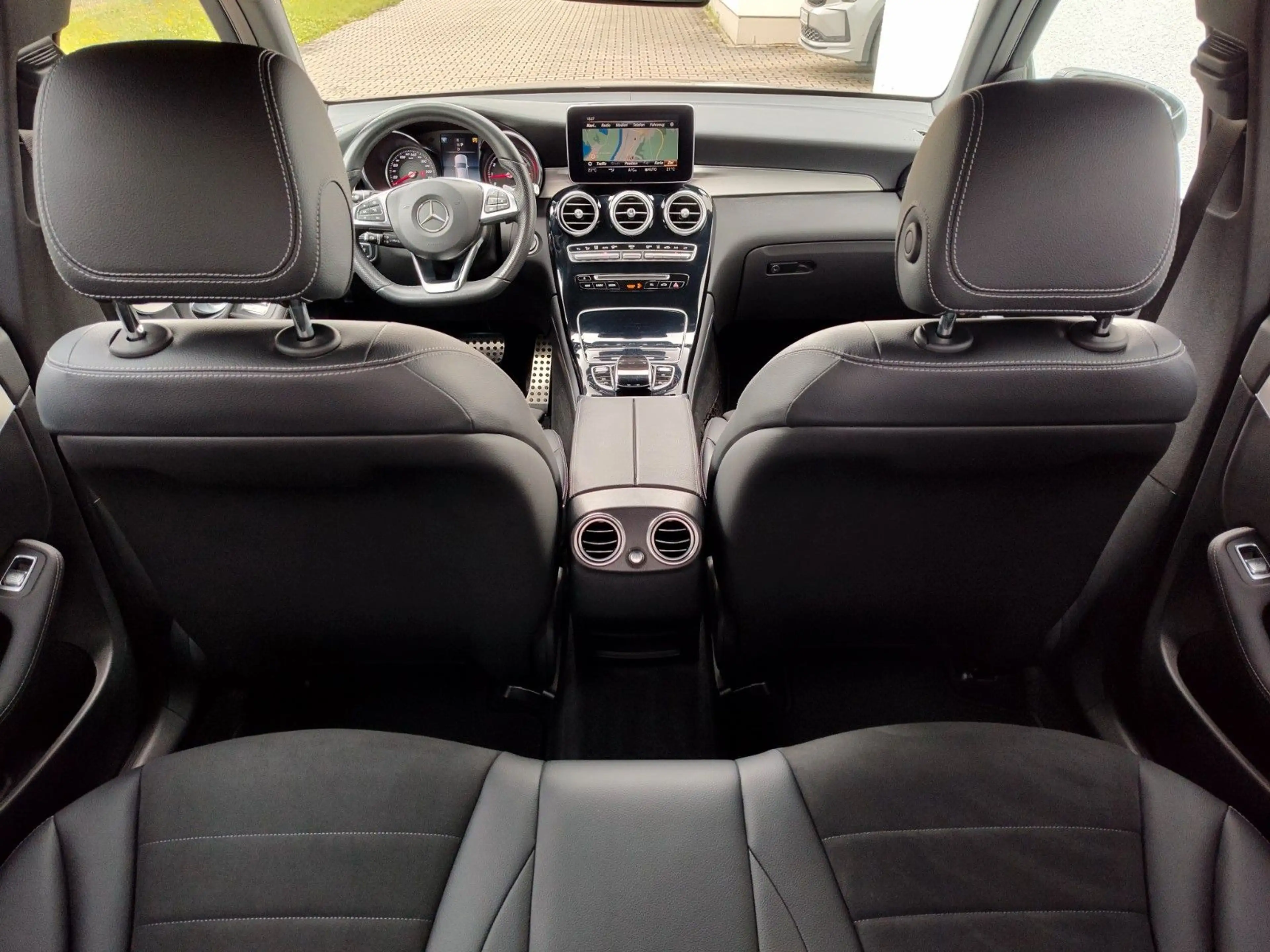Mercedes-Benz GLC 250 4Matic Edition One -LED-360°-DAB+ STHZ — photo 15