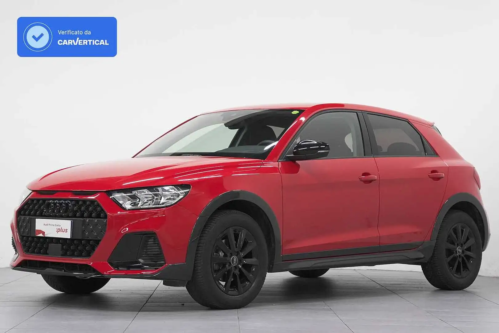 Audi A1 Citycarver 1.0 TFSI Black Look Červená - 1