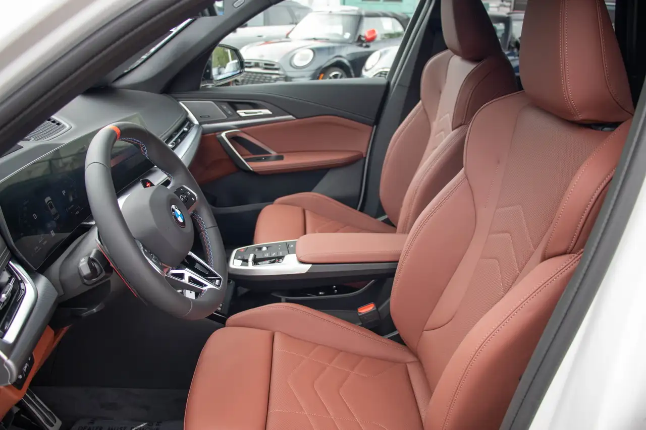 BMW X1 photo BMW X1