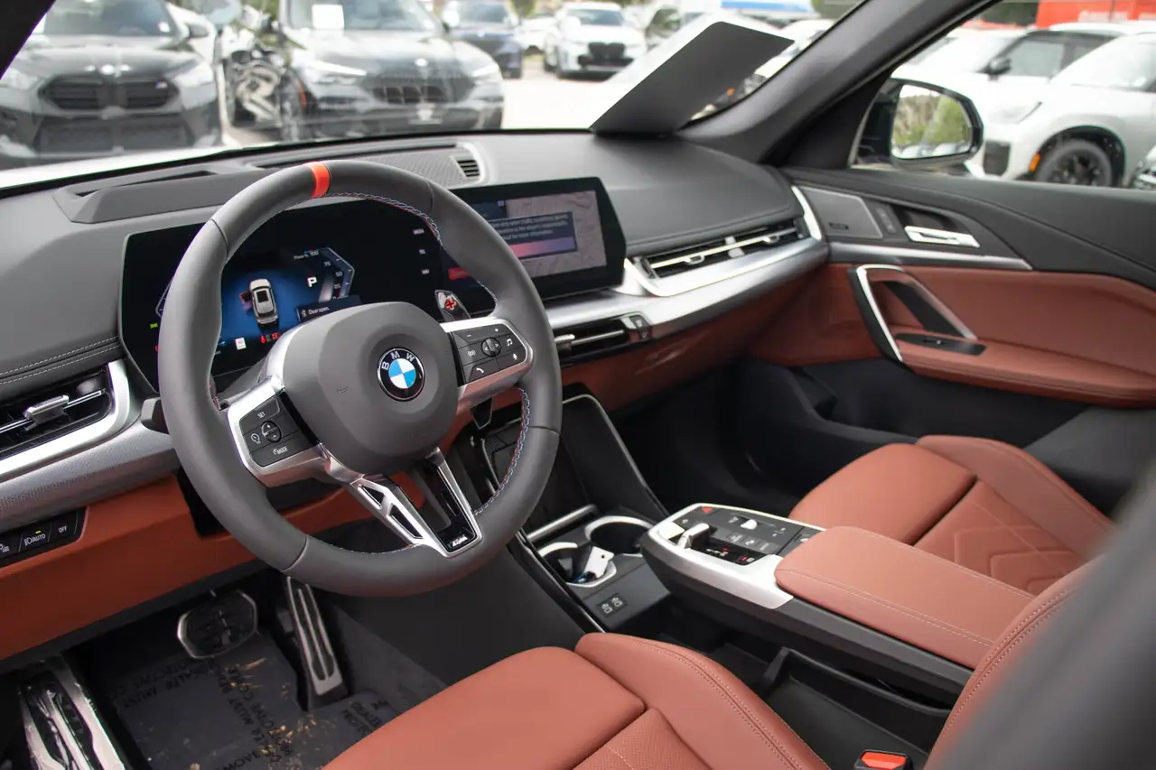 BMW X1 photo BMW X1