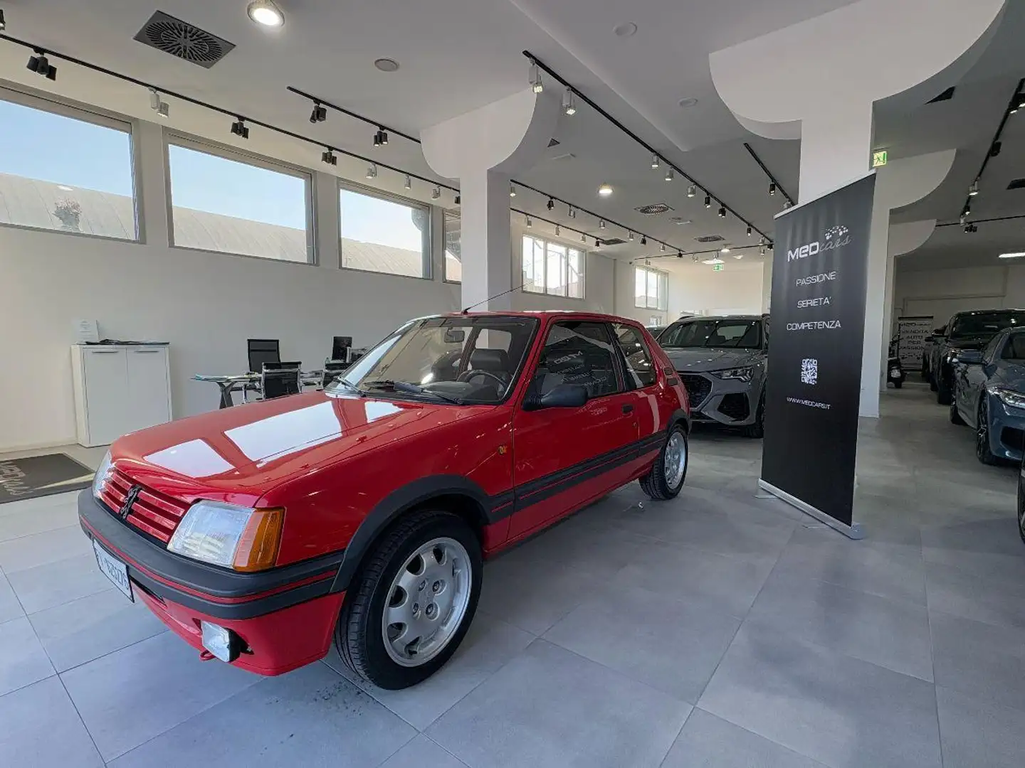 Peugeot 205 GTI / AUTO PUBBLICATA SU RIVISTA YOUNGCLASSIC Rosso - 2