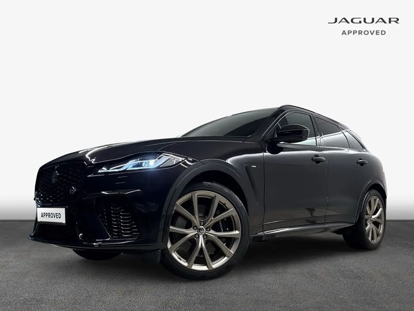Jaguar F-Pace P550 AWD SVR - 1