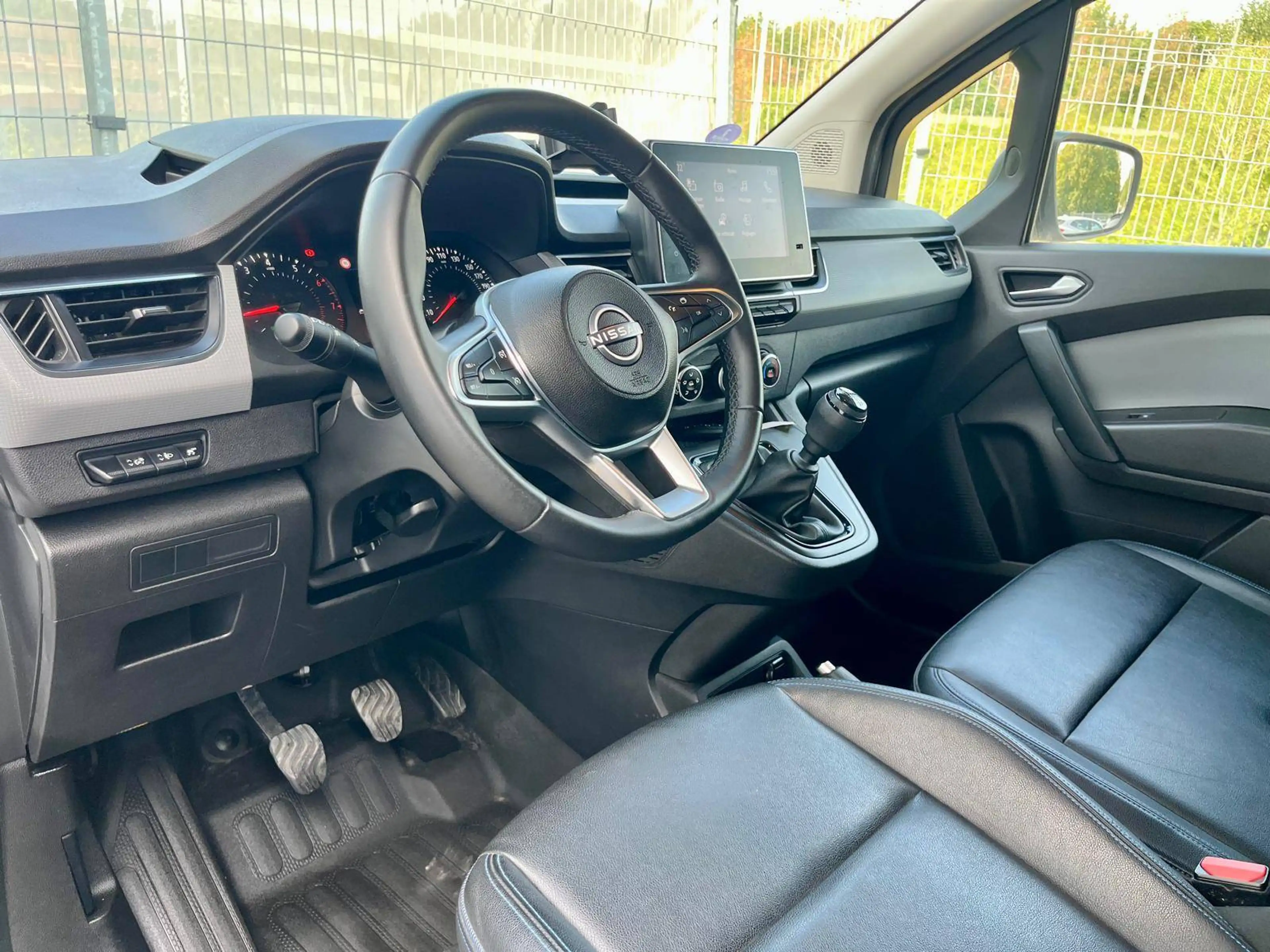 Nissan Townstar 1.3 DIG-T L1H1 N-Connecta 3Pl./LED/CARPLAY/CUIR/CLIM/CAMERA/KEYLESS — photo 10