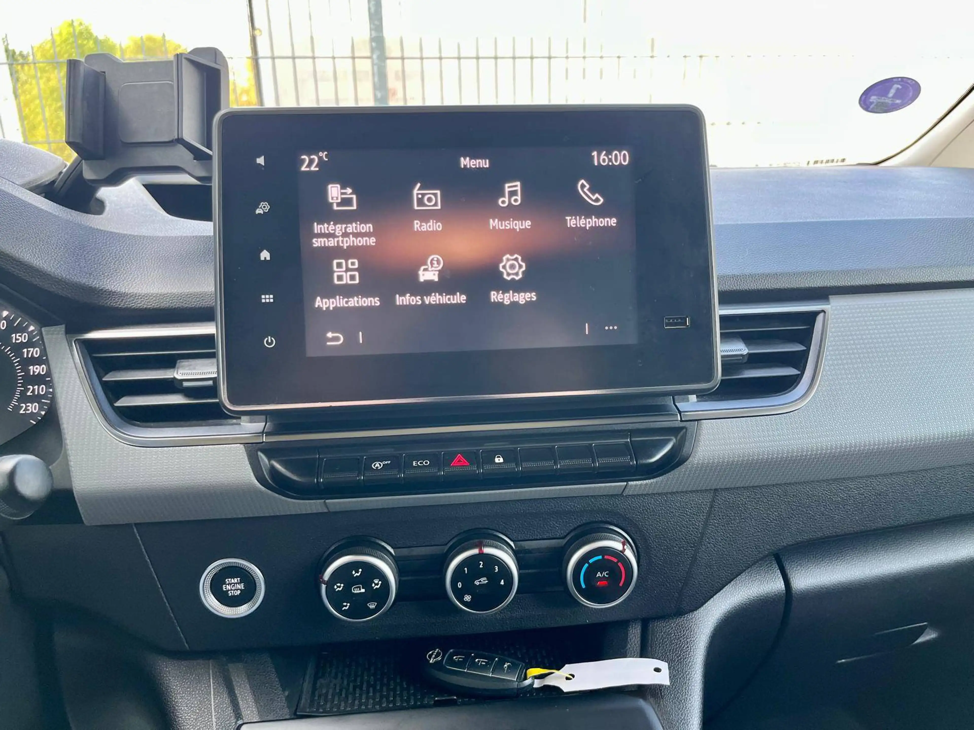 Nissan Townstar 1.3 DIG-T L1H1 N-Connecta 3Pl./LED/CARPLAY/CUIR/CLIM/CAMERA/KEYLESS — photo 11