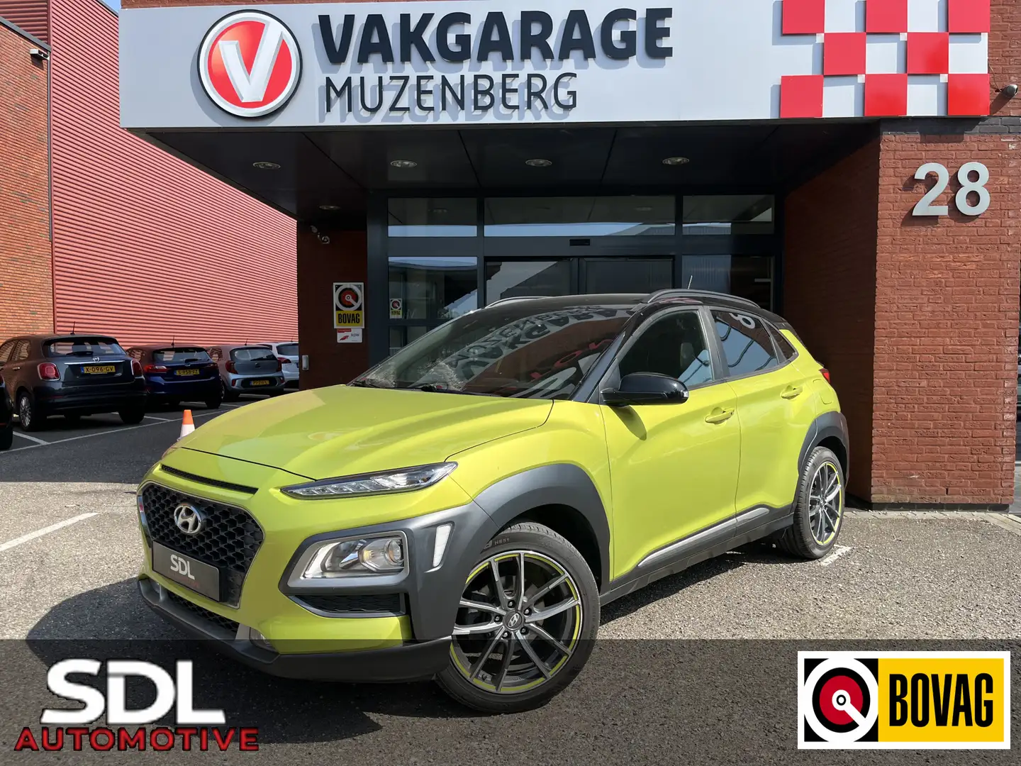 Hyundai KONA 1.0 T-GDI Premium // KEYLESS // LEDER // CAMERA+SE Verde - 1