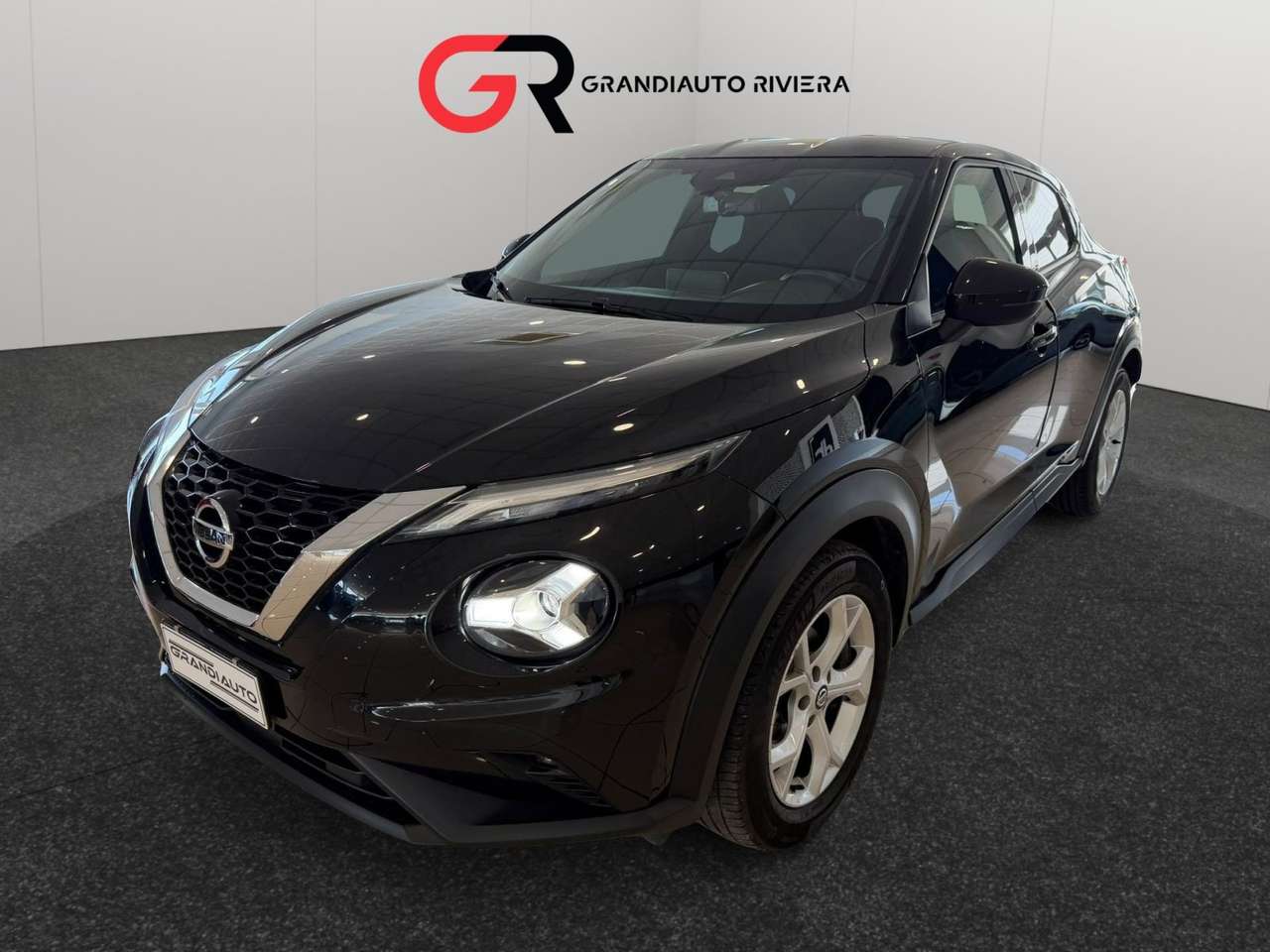 Nissan Juke 1.0 DIG-T 117 Business Dct